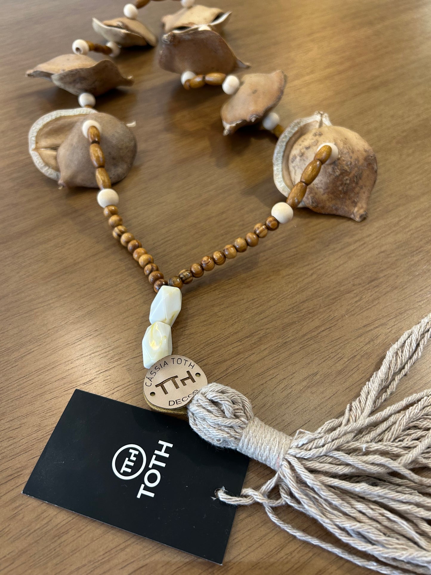 Collar Decorativo Cuentas Borla de Hilo de Semillas de Palisandro Marrón y Beige