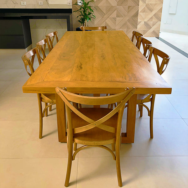 Ambiente 1 com Mesa de Jantar Camila 160x100cm Madeira Maciça - 6 Lugares