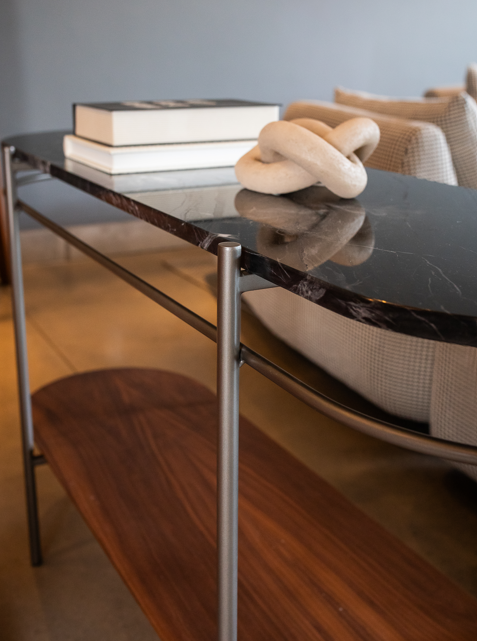 Aparador Arthurito Madeira Nogueira Aço Silver Pedra Nero Marquina