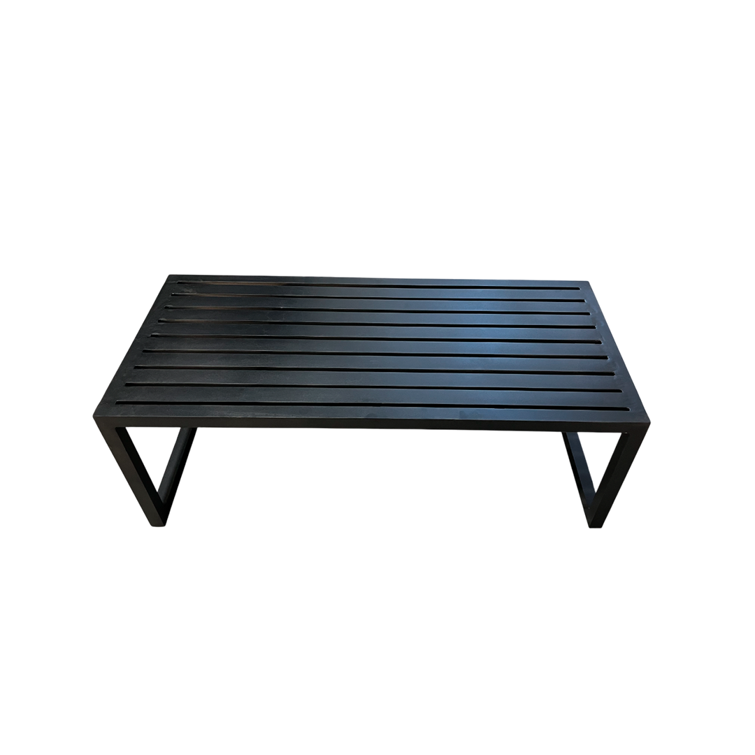 Banco Volt sem Encosto 130cm Alumínio Ripado Cor Preto
