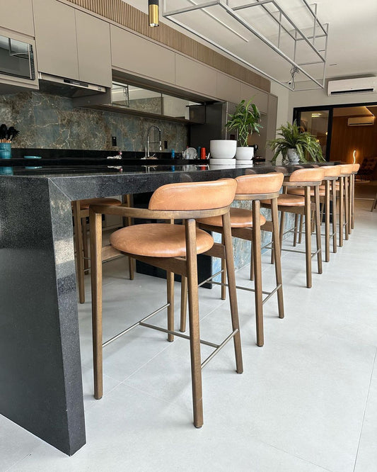 Taburete Turim Nogal Madera con Respaldo y Asiento Tapizado en Tela 126