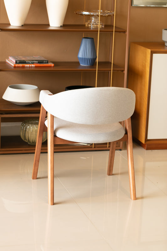 Cadeira Agatha Madeira Maciça Assento Multilaminado Estofado