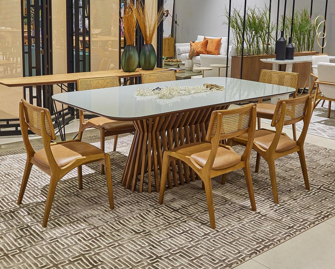 Silla Aspen Madera Canela Respaldo de Paja y Asiento Tapizado en Tela 126