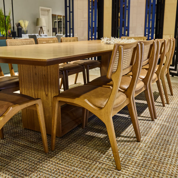Ambiente 2 com Cadeira Aspen Madeira Cinamomo Encosto Palha e Assento Estofado Tecido 147