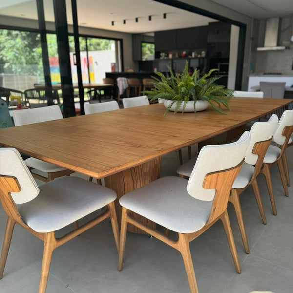 Ambiente 1 com Silla Flask Madera Canela Respaldo y Asiento Tapizado Tela 129