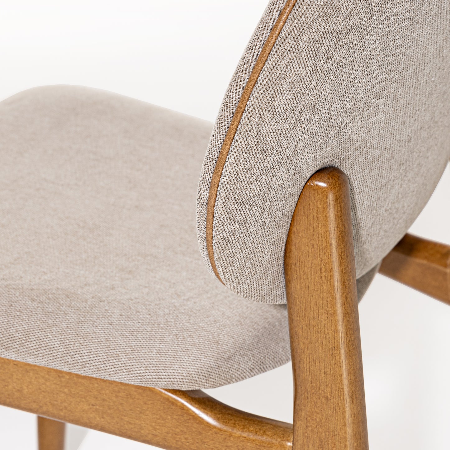 Silla Cristal Respaldo Madera Canela y Asiento Tapizado Tela 94
