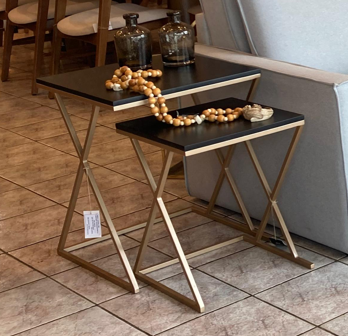 Conjunto de mesa lateral Mid Century Dourado / Preto