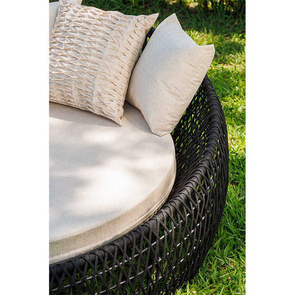 Ambiente 2 com Júbilo Chaise Lounge Chair Upholstered in Black Aluminum and Black Nautical Rope