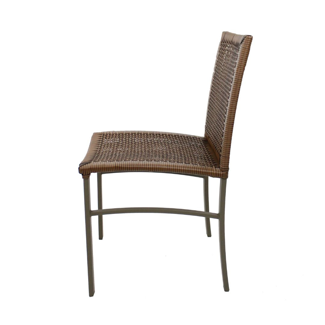Amélia Chair Aluminum Fendi Color Synthetic Fiber Hazelnut Color Aged Beaded