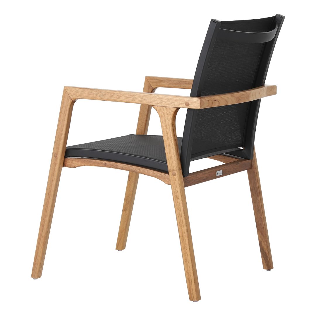 Silla con Brazo Itapuã Freijó Madera Lona Color Negro Cerrada