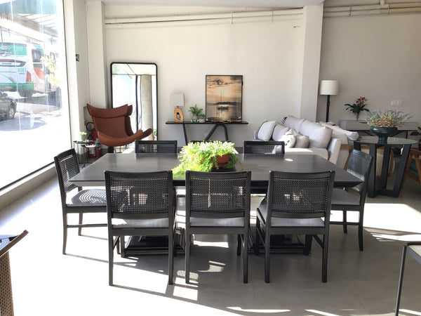 Ambiente 1 com Mesa de comedor Luce de madera maciza 230x120 cm - 8 plazas