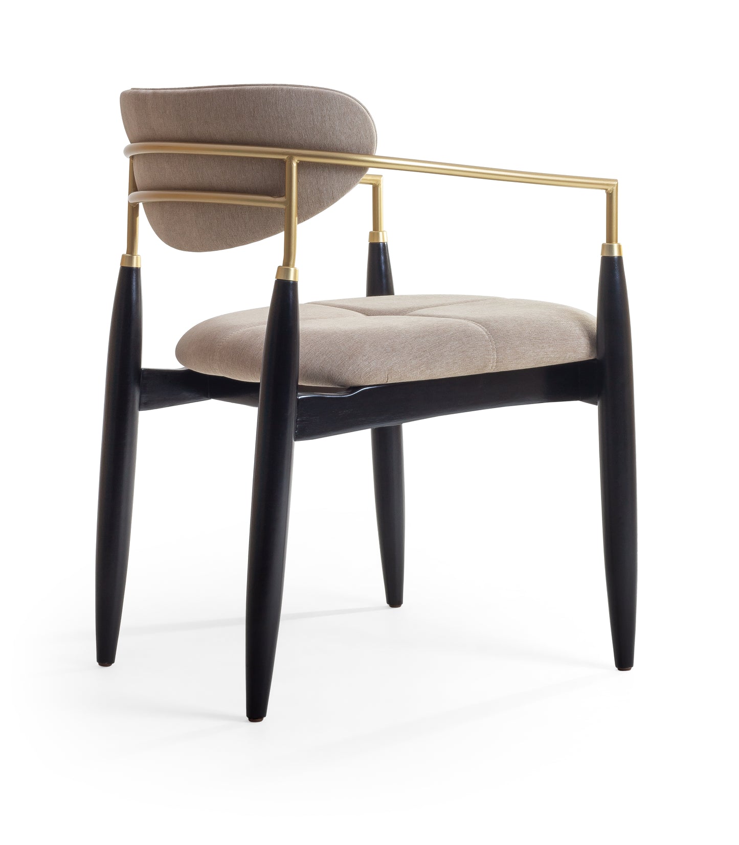 Cadeira Adara com Braço Madeira Preto Fosco Metal Dourado Assento Estofado Tecido BR6000