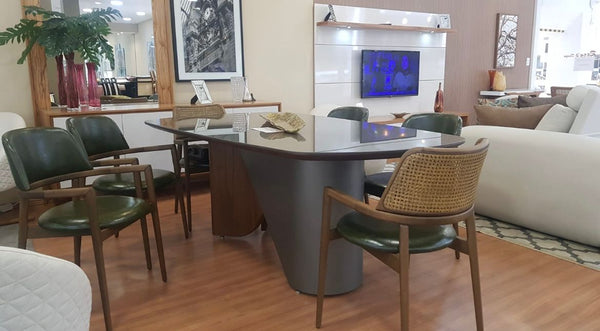 Ambiente 2 com Find Dining Table with Solid Tauari Wood Base and Glass Top 180x90x77cm