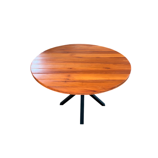 Mesa Redonda 120cm Tampo Frisado Madeira Maciça Peroba-rosa s/ Borda Alumínio Base Star Alumínio Cor Preta