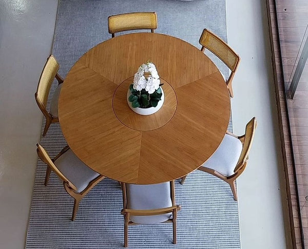 Ambiente 1 com Find Dining Table with Solid Tauari Wood Base and Glass Top 180x90x77cm