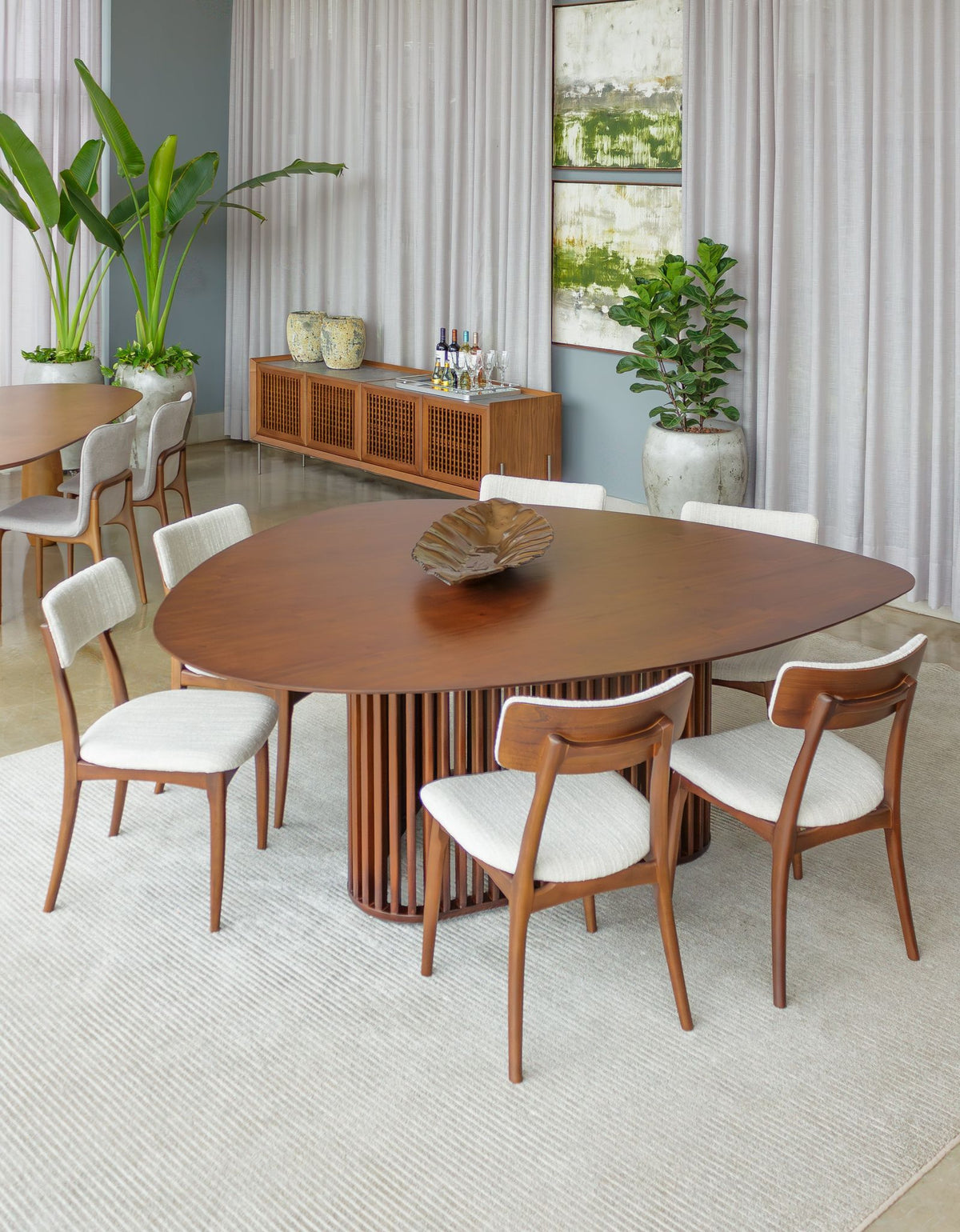 Mesa de Jantar Samba 180x160x76 Madeira Cinamomo Castanho | Toth Móveis