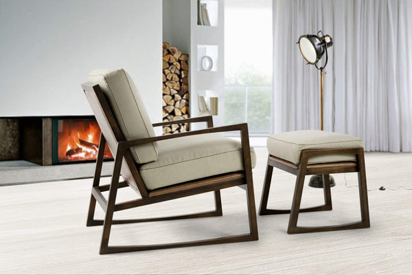 Ambiente 1 com Elisa Armchair, Wood, Cinnamon Color, Beige Courissimo, Upholstered Seat, Light Linen Fabric