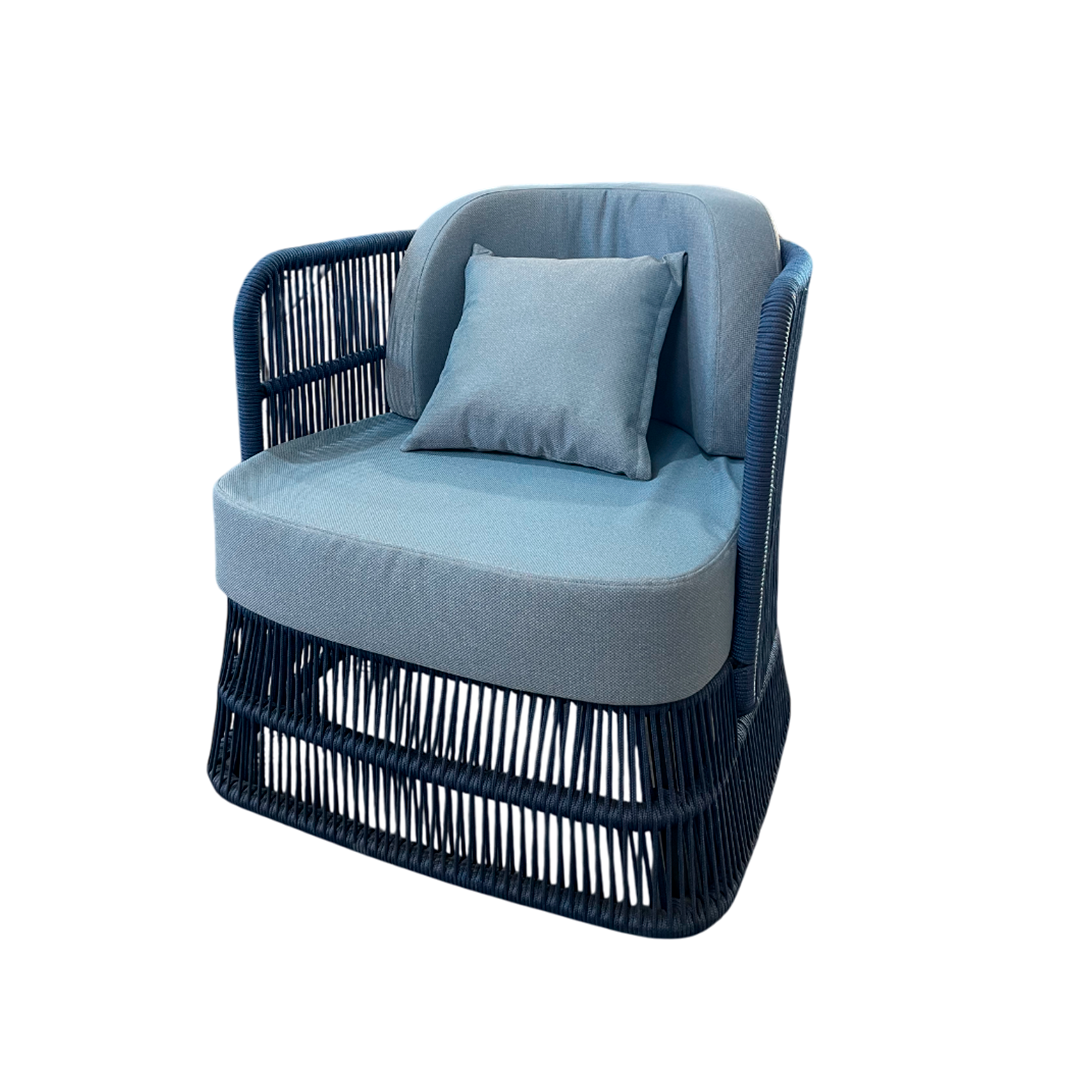 Poltrona Dalas Estofada Alumínio Preto Corda Náutica cor Azul Marinho Malha Zig-zag