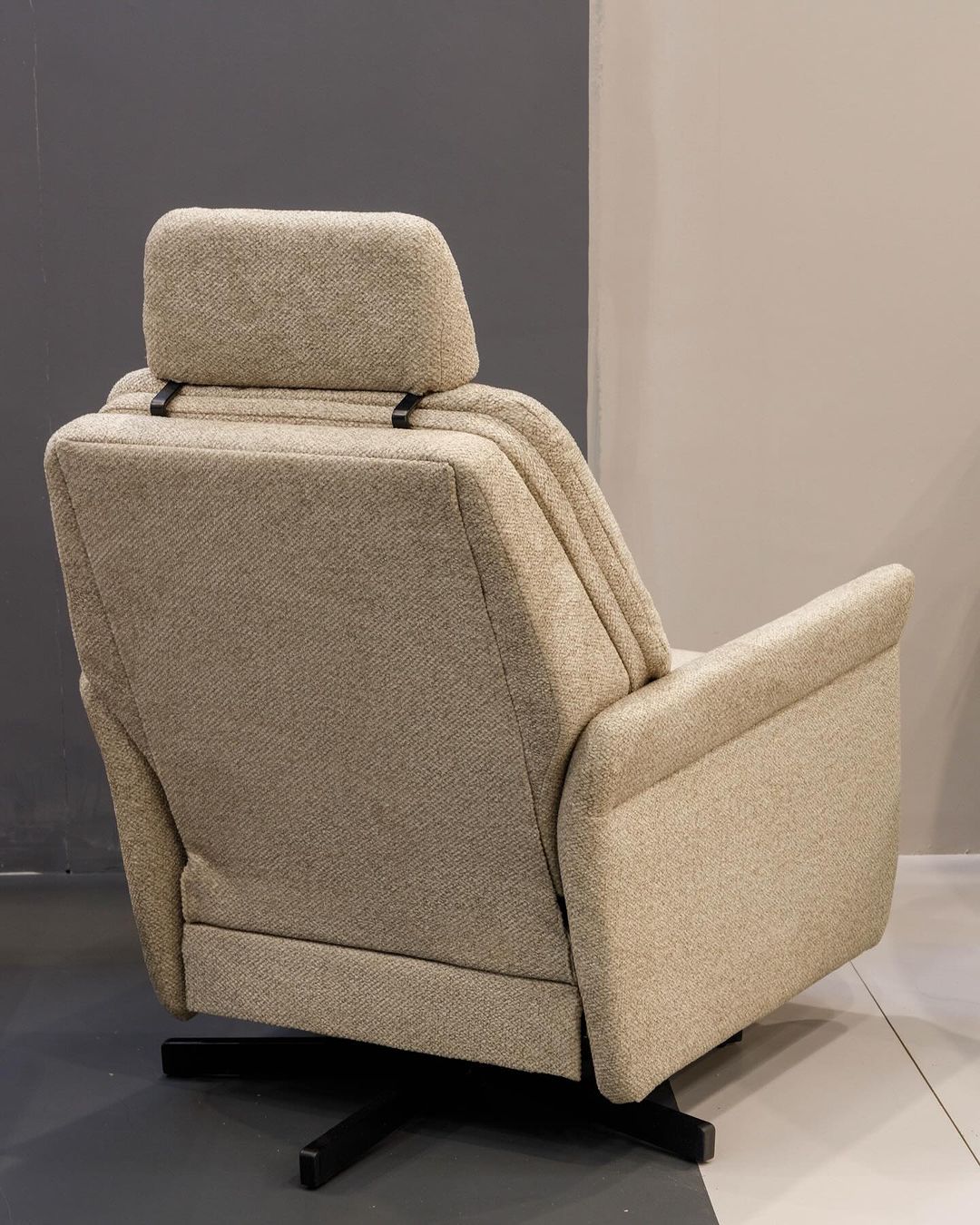 Roma Two Way Armchair Upholstered Fabric Backrest and Seat E-1039
