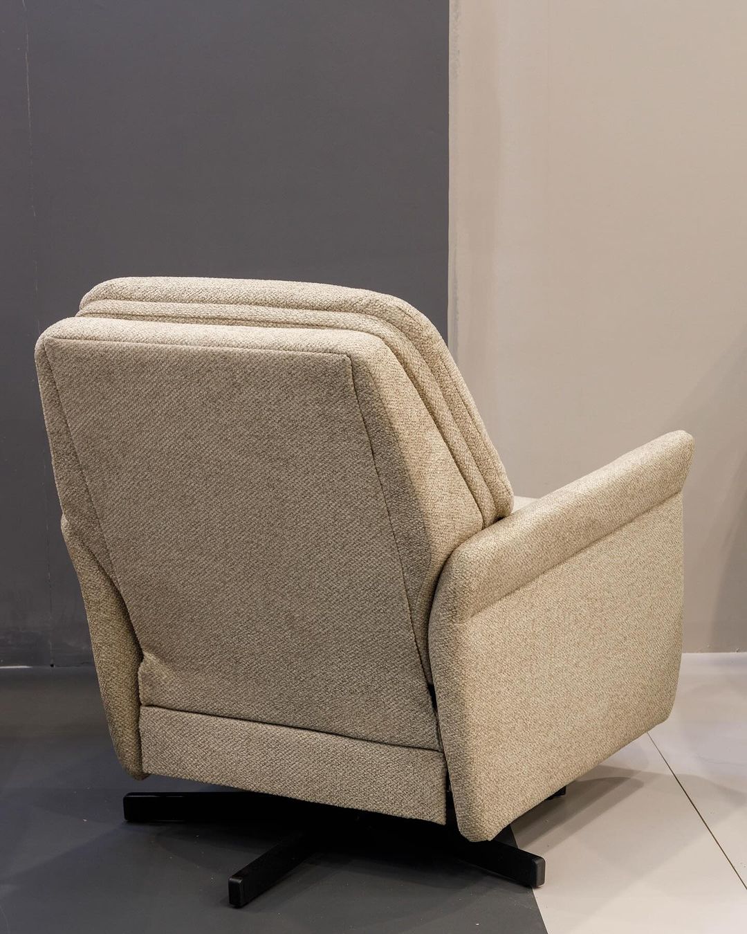 Roma Two Way Armchair Upholstered Fabric Backrest and Seat E-1039