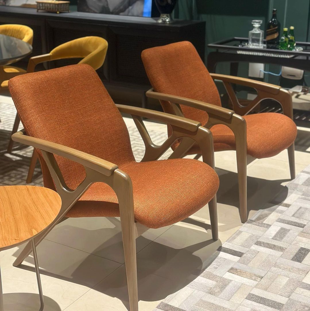 Finde Armchair Cinnamon Wood Upholstered Fabric Backrest and Seat 162