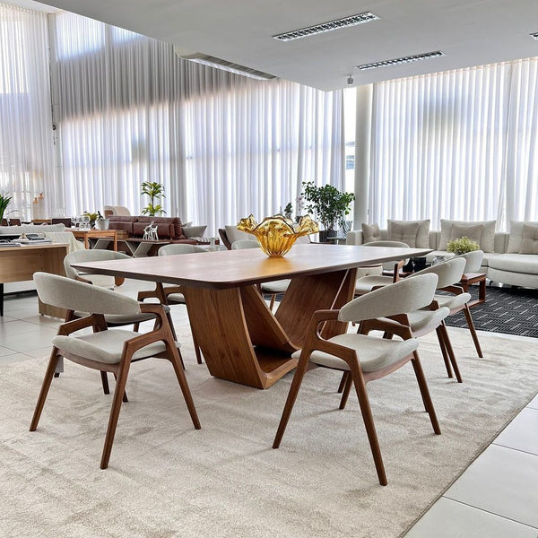 Ambiente 1 com Silla Beluno Madera Canela Respaldo y Asiento Tapizado Tela 163