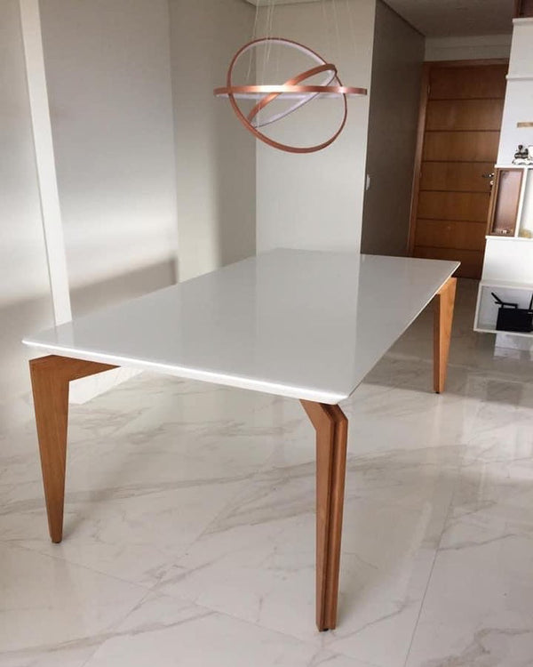 Ambiente 3 com Mesa de Jantar Mari Madeira Cor Jequitibá BN Tampo Vidro Off White 220x110cm