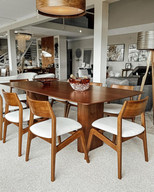 Ambiente 2 com Mesa de Jantar Brigitte Madeira Cor Jequitibá 58 220x110cm