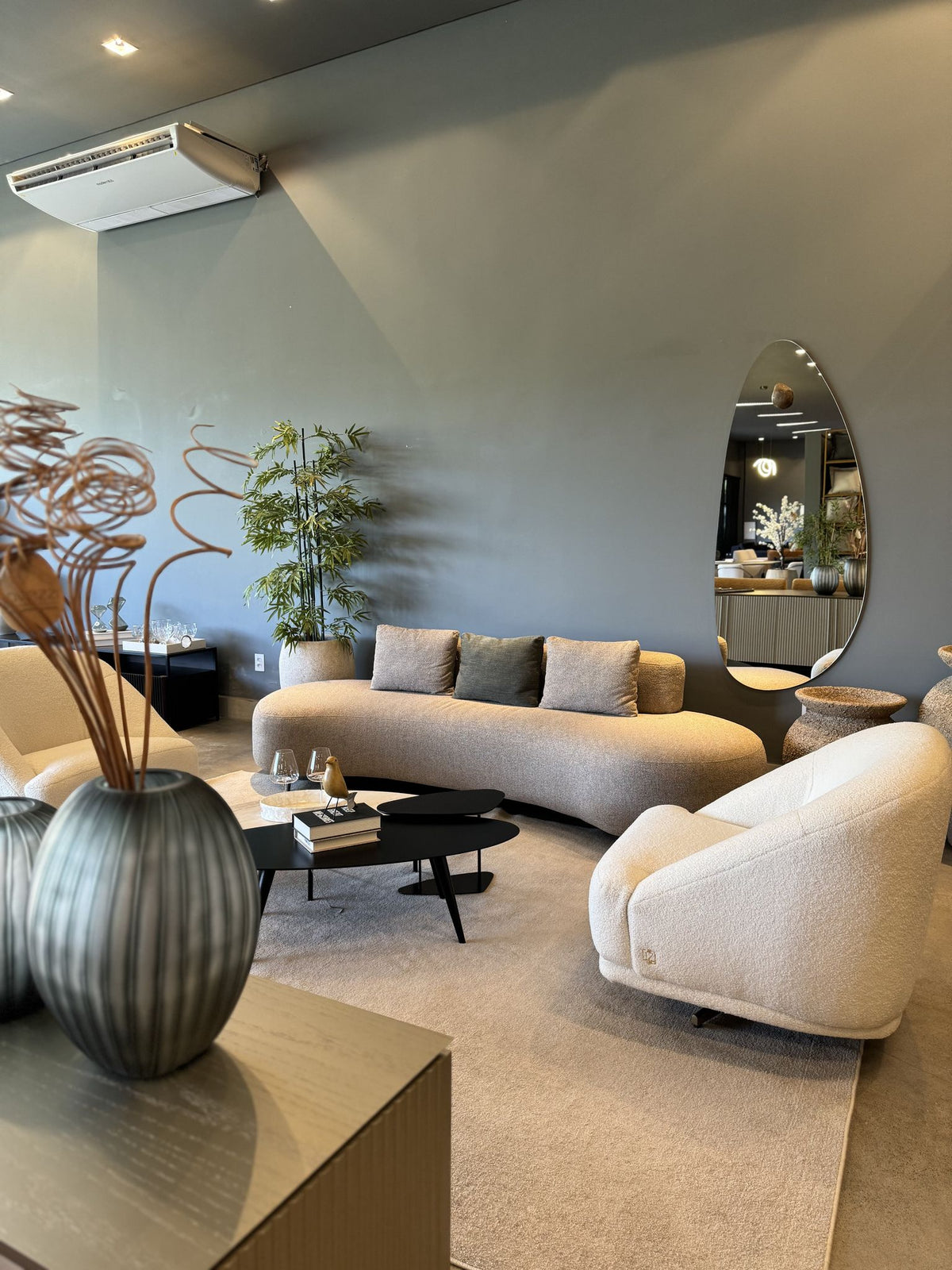 Melissa Armchair Upholstered Linen Sapphire AA344 | Toth Móveis