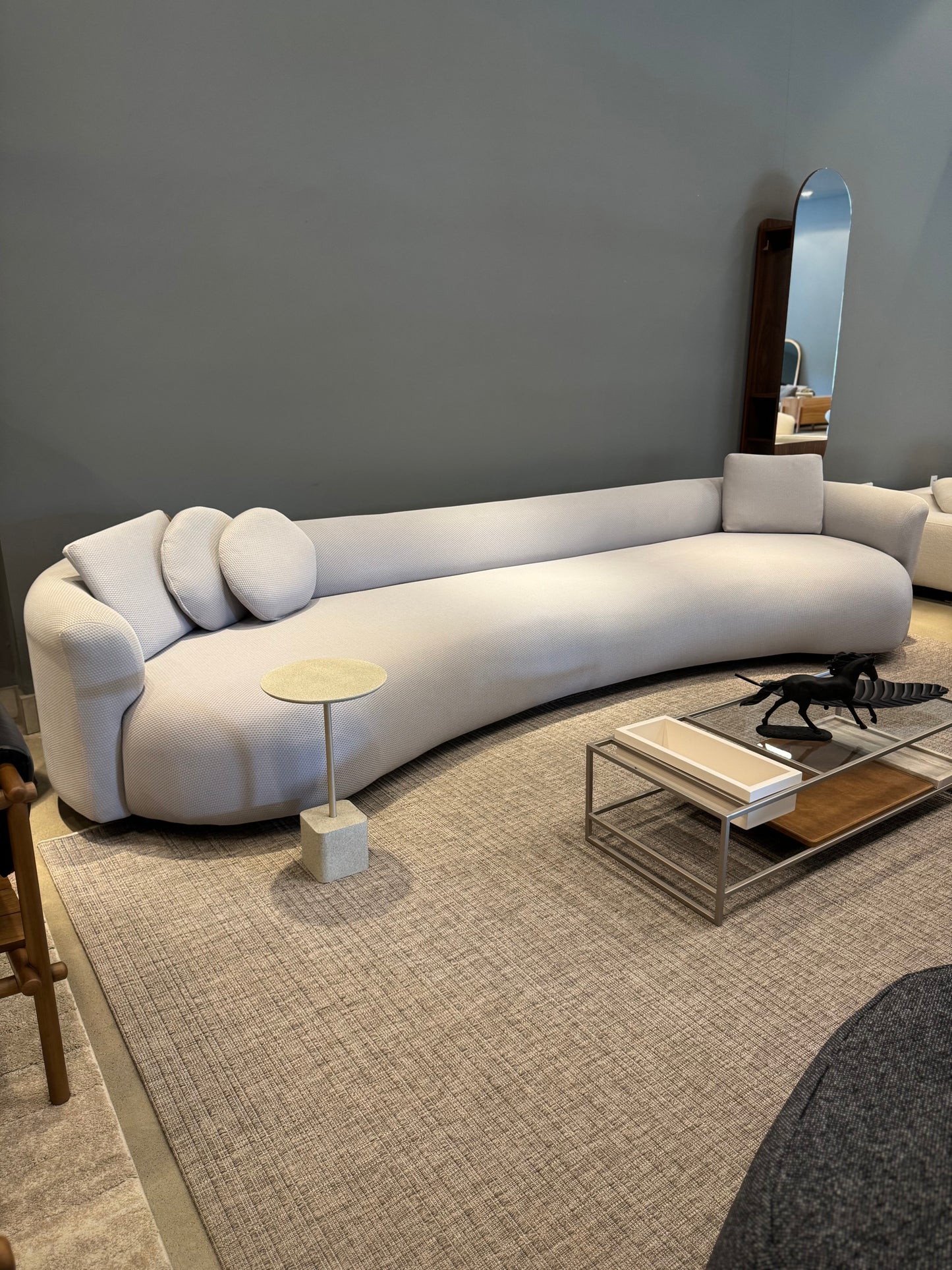 Sofá LV 067 320cm Estofado Tecido Platinum 14033