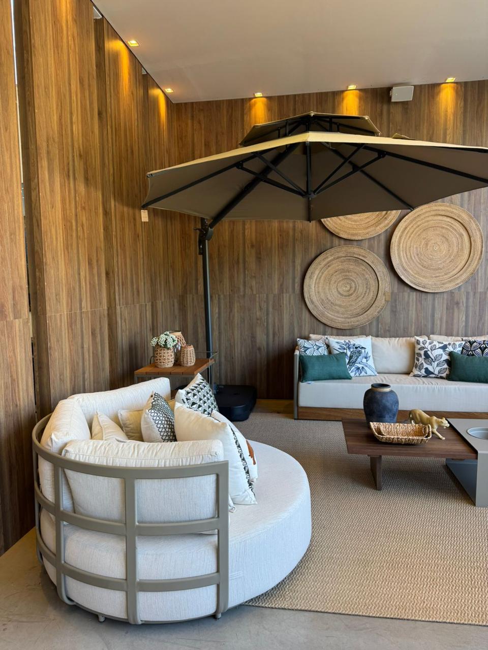 Poltrona Chaise Dallas 150cm Alumínio Fendi Estofado Fiama 190738