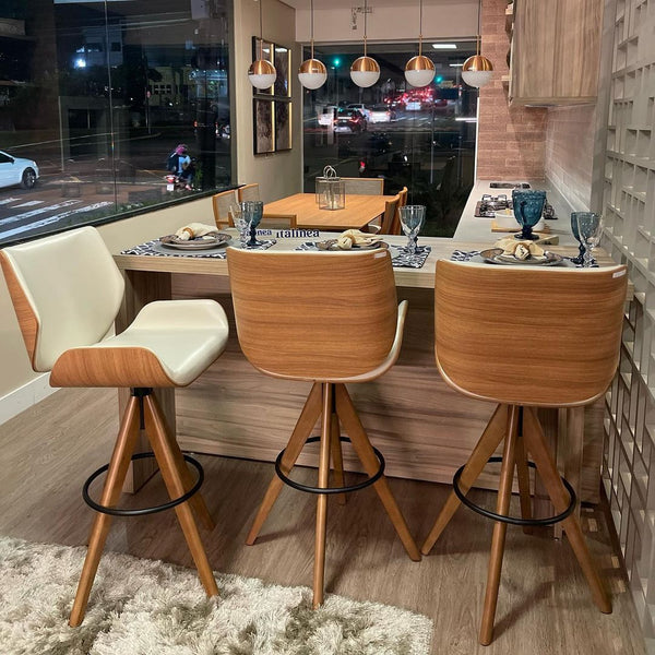 Ambiente 1 com Banqueta Paula Madeira Assento Giratório Estofado Linho Cinza
