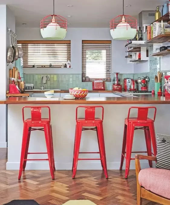 Ambiente 1 com Taburete Berlin Alta con respaldo rojo
