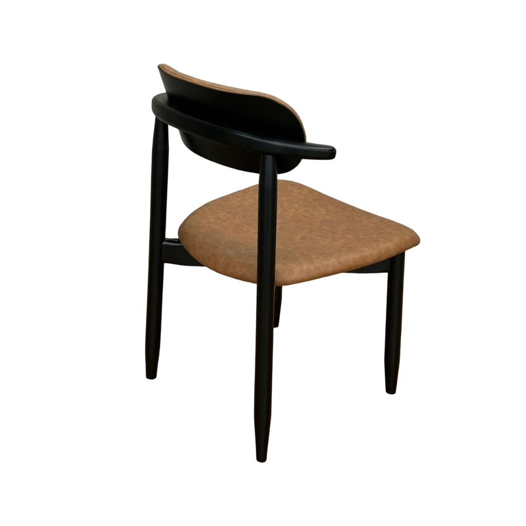 Silla Dutti Respaldo de Madera Negra y Asiento Tapizado en Tela Facto 534