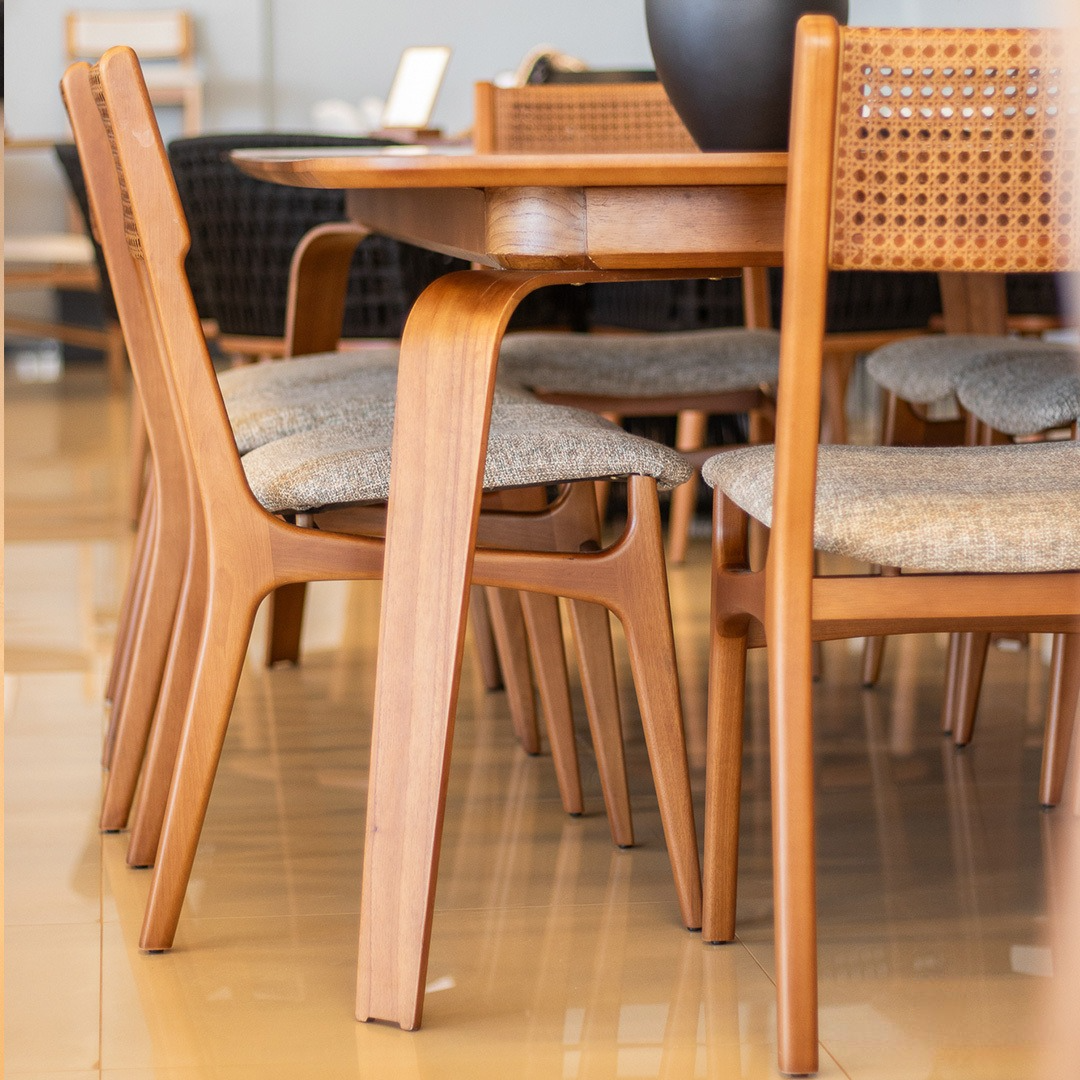 Mesa Valentina Lâmina Cinamomo 240x120cm