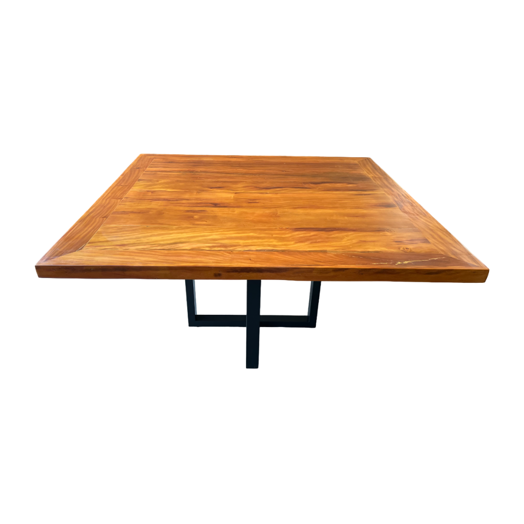 Mesa de Jantar Quadrada 150x150cm Tampo Madeira Maciça Base Montreal Alumínio - 8 Lugares