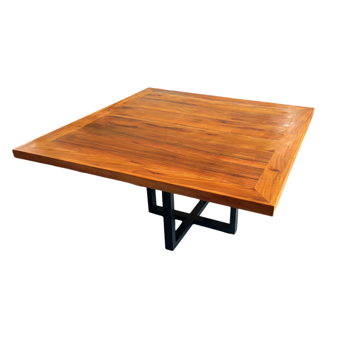 Mesa de Jantar Quadrada 150x150cm Tampo Madeira Maciça Base Montreal Alumínio - 8 Lugares