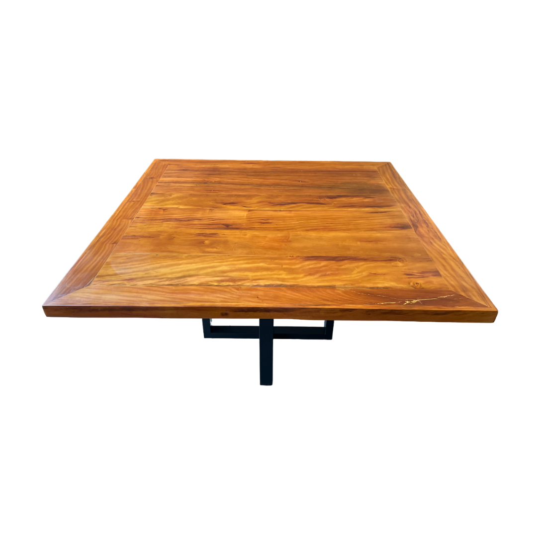 Mesa de Jantar Quadrada 150x150cm Tampo Madeira Maciça Base Montreal Alumínio - 8 Lugares