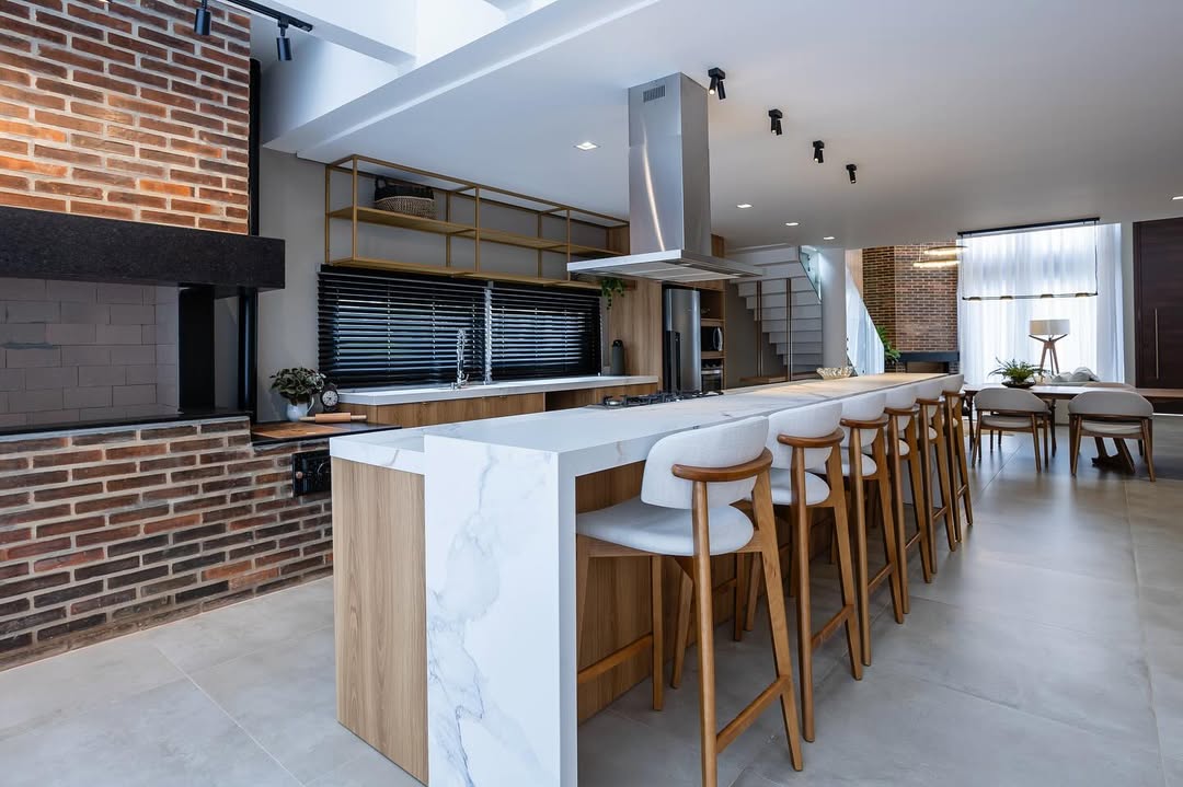 Cadeiras Pala e Banquetas Monic — foto 4