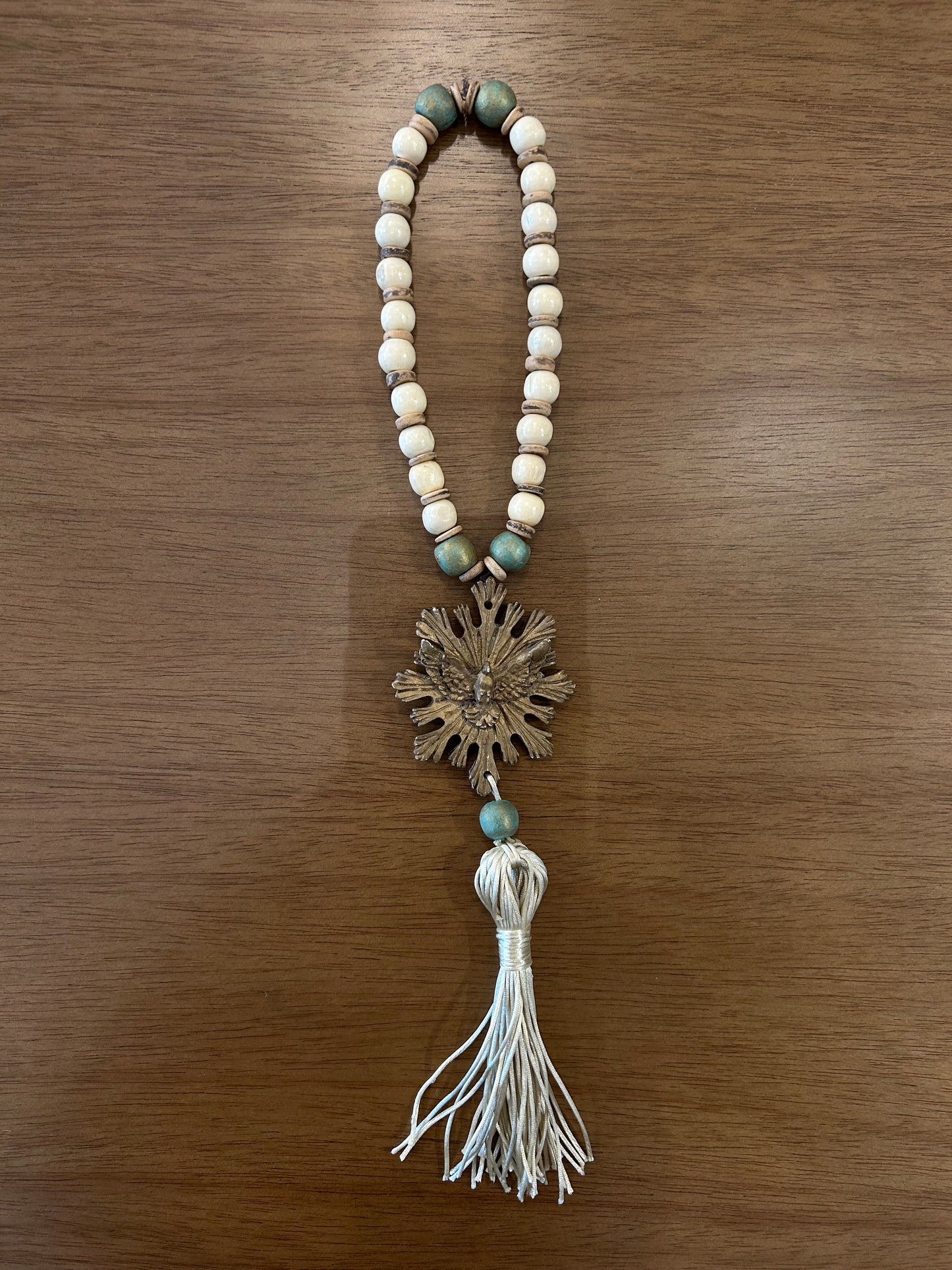 Decorative Necklace Holy Spirit Beads Beige and Green Satin Tassel