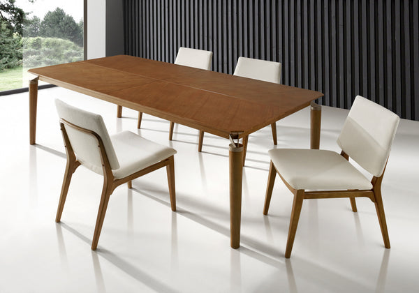 Ambiente 1 com Silla Giulia Madera y Tapicería Lino Crema