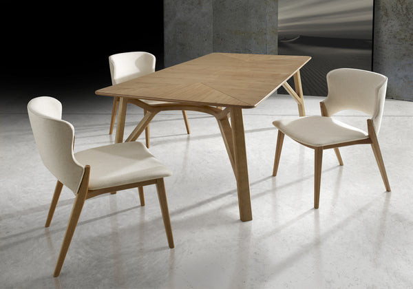 Ambiente 2 com Silla Maisa de madera con tapizado de lino color crema