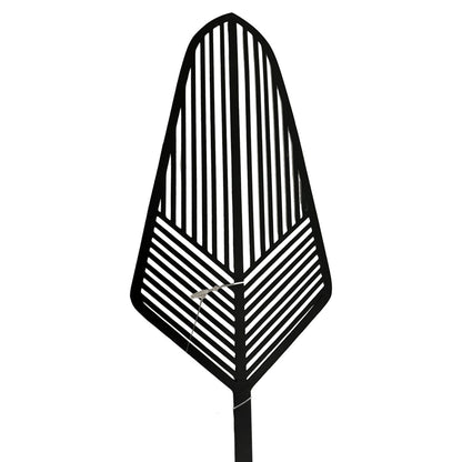 Escultura de hoja de metal negro