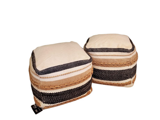 Silla Monic de Madera de Almendro con Respaldo y Asiento Tapizado en Tela Facto 534