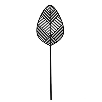 Escultura de hoja de metal negro