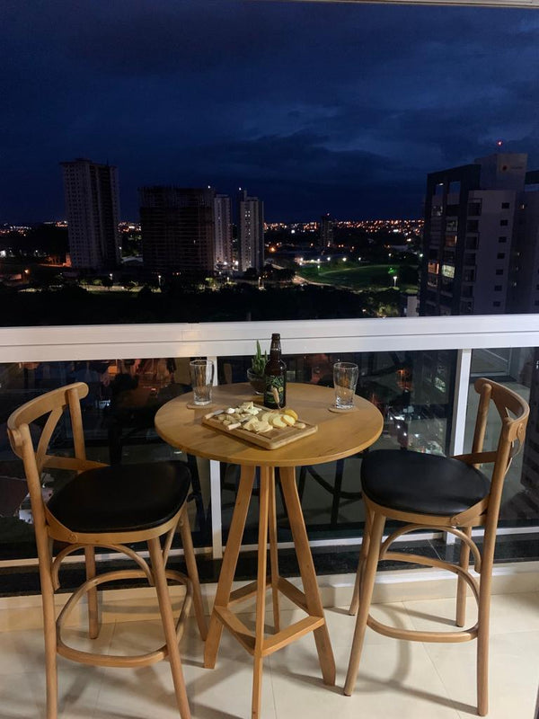 Ambiente 1 com Mesa Bistrô Redondo 60cm Madeira Maciça