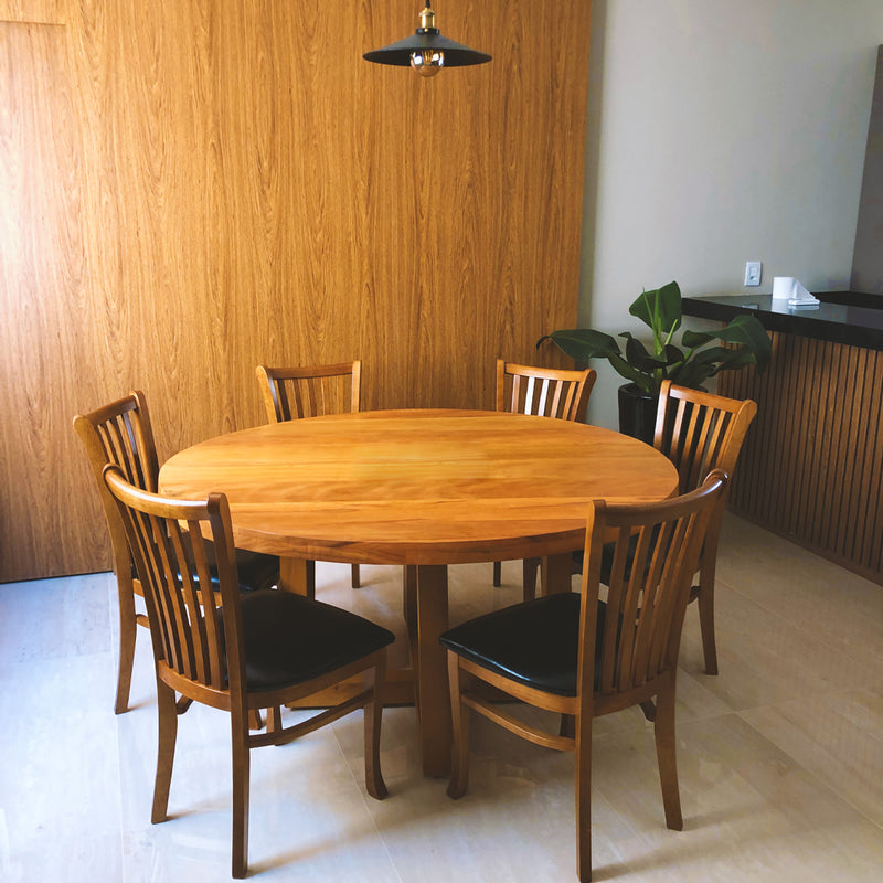 Mesa de Jantar Redonda 140cm Base Montreal Madeira Maciça - 5 Lugares