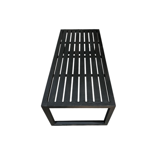 Banco Volt sem Encosto 130cm Alumínio Ripado Cor Preto