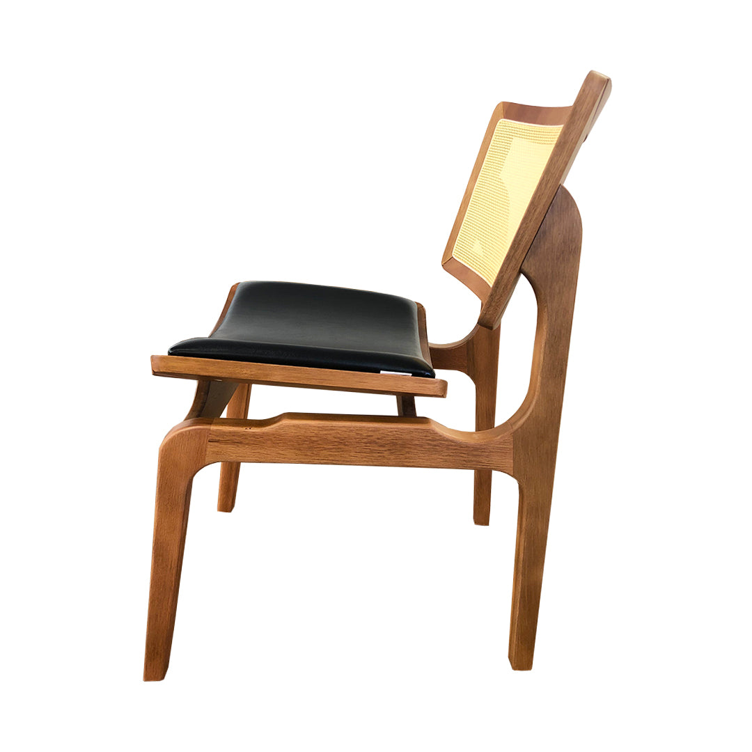 Silla Verónica Respaldo de Madera Cerrada Lona Asiento Tapizado Corino Negro