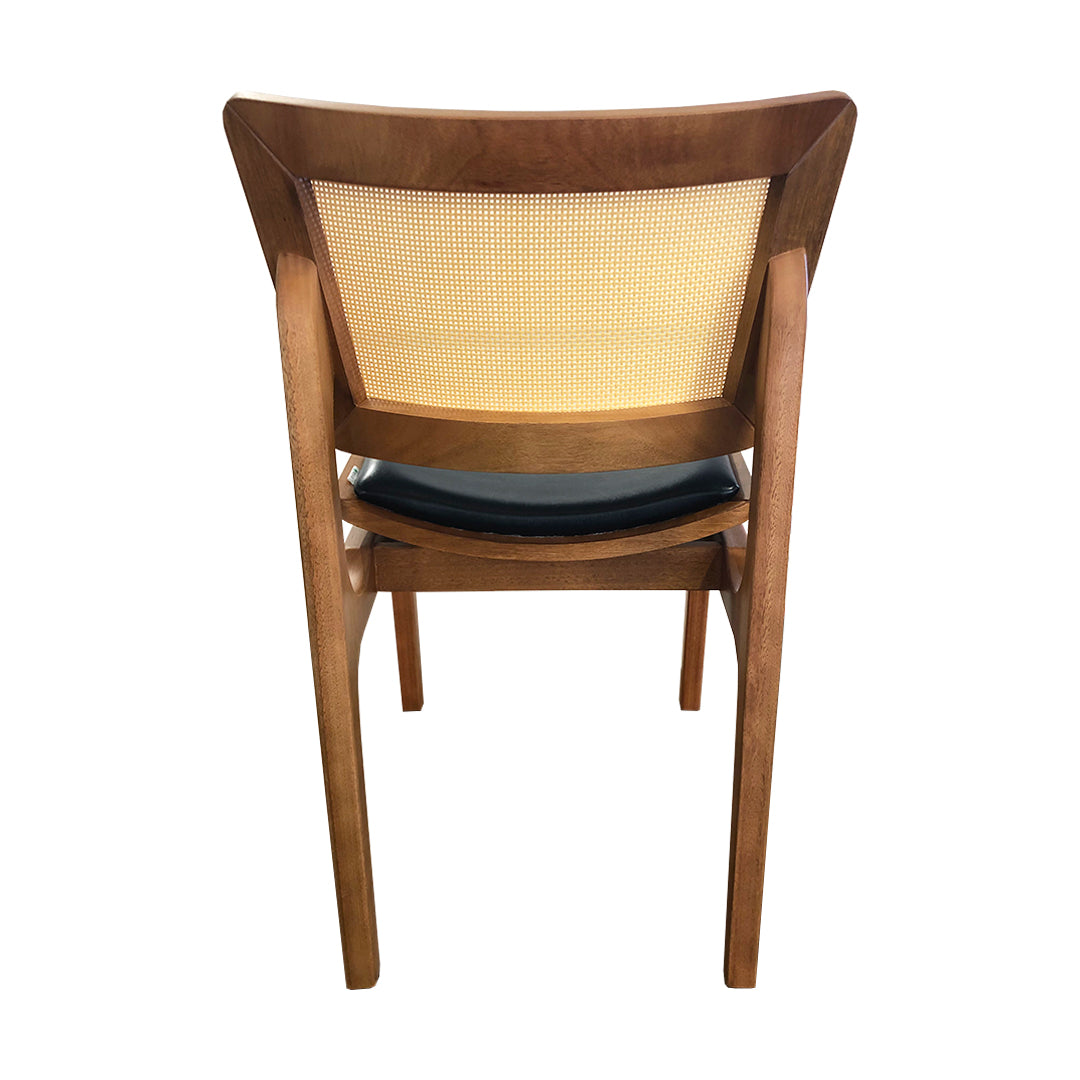 Silla Verónica Respaldo de Madera Cerrada Lona Asiento Tapizado Corino Negro
